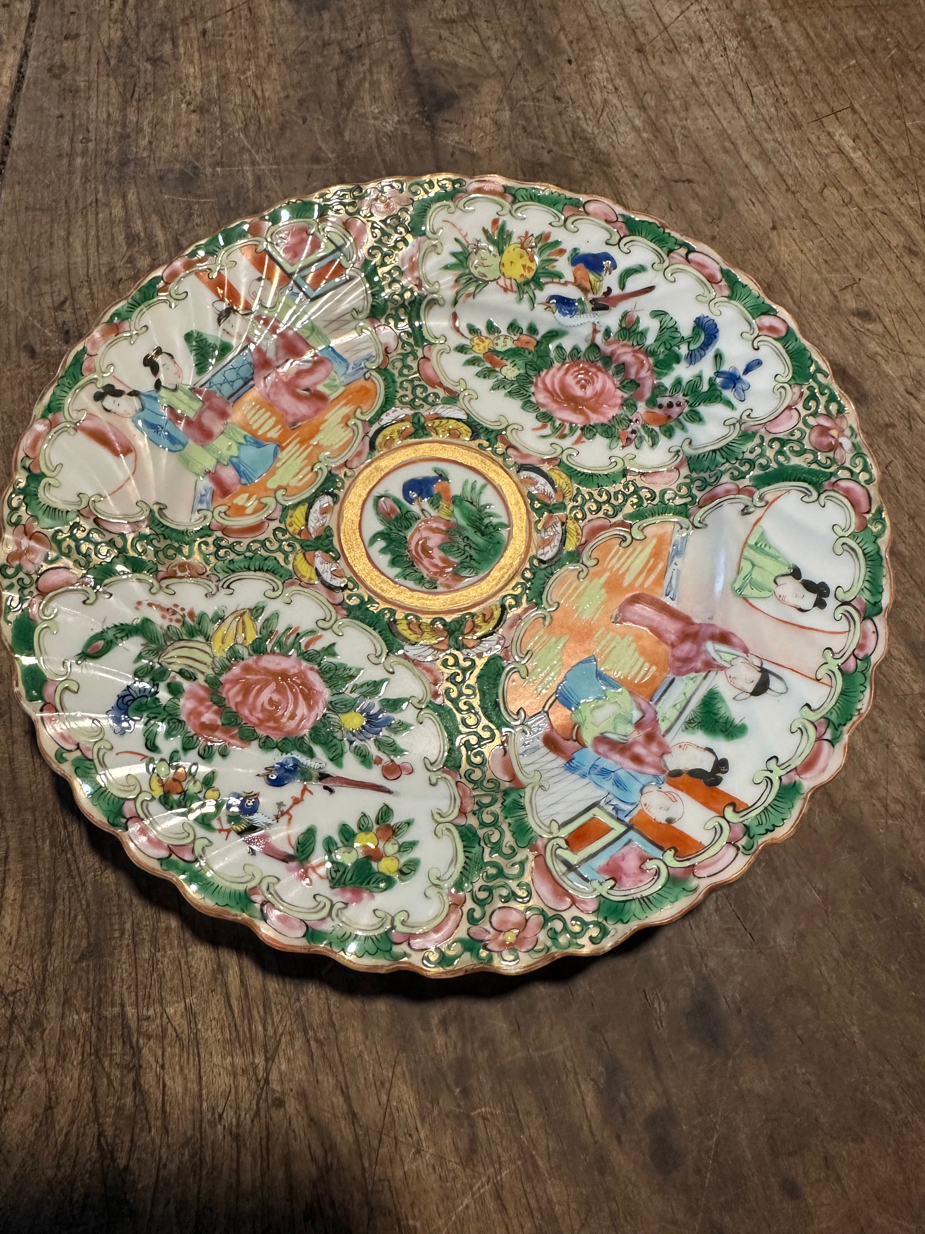 Antique Rose Medallion Scalloped Plate – 8.25 Inches