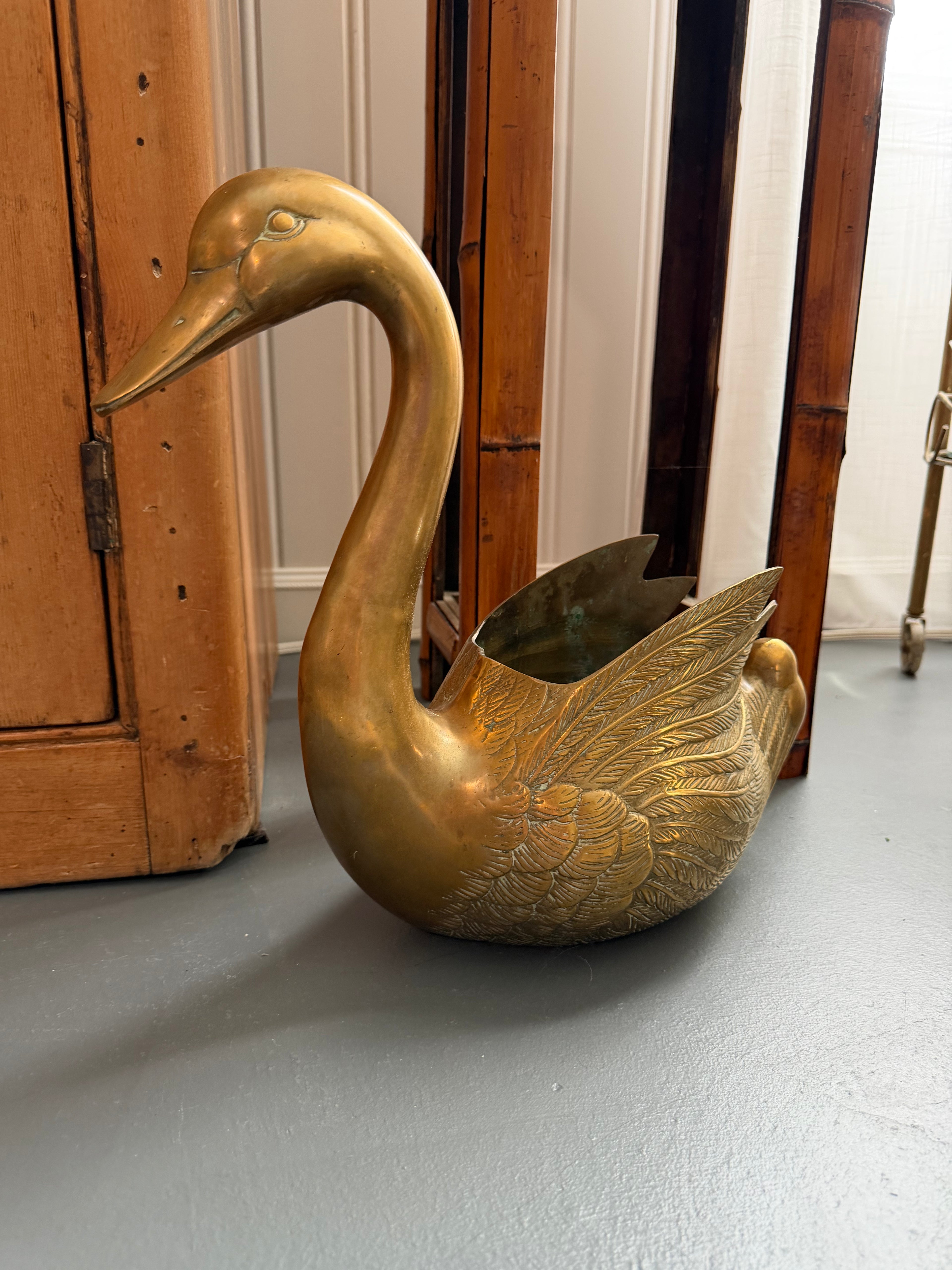 Large Vintage Solid Brass Swan Planter / Cachepot – 16"