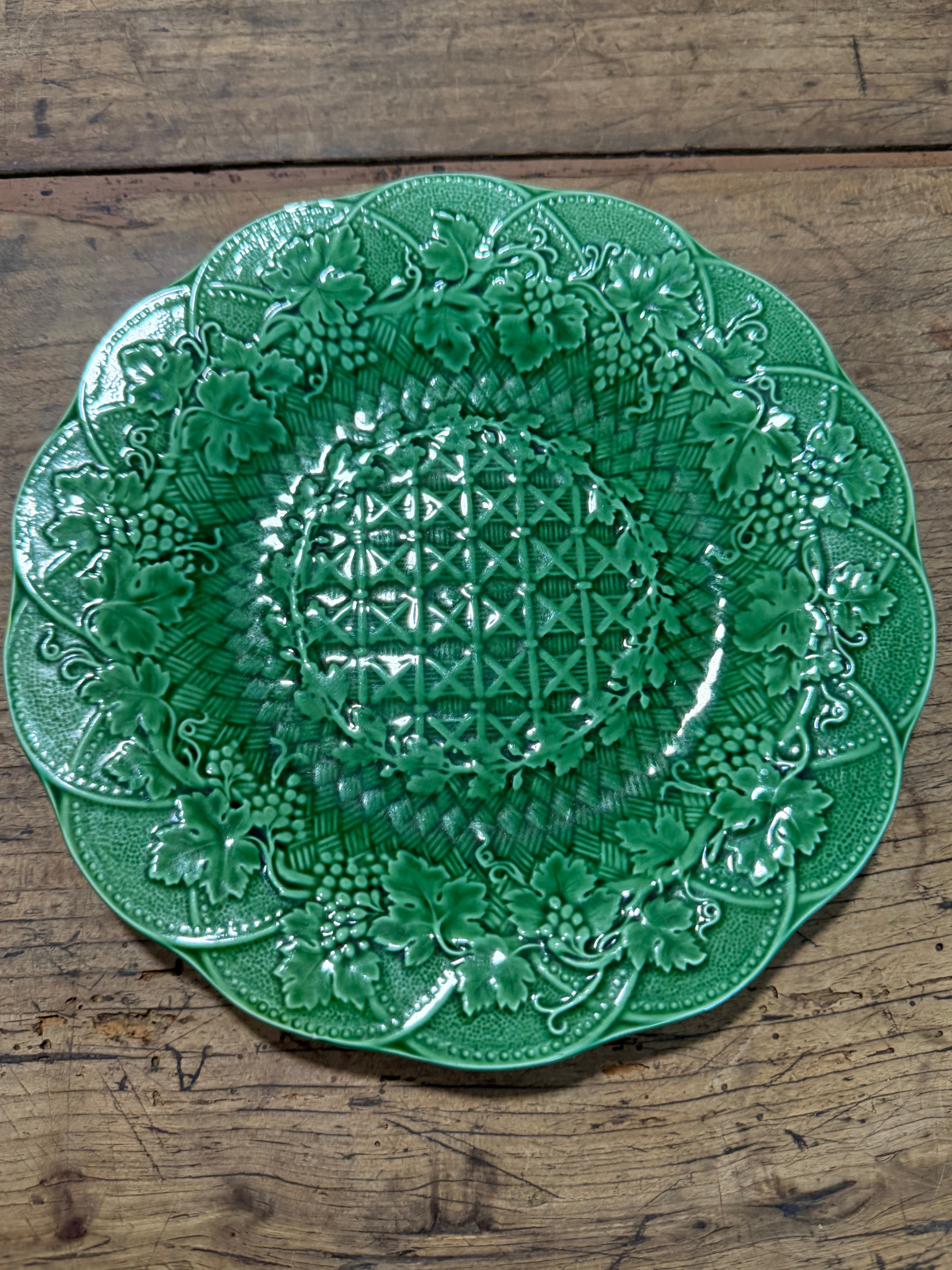 Antique Wedgwood Majolica Grapevine Plate | 9"