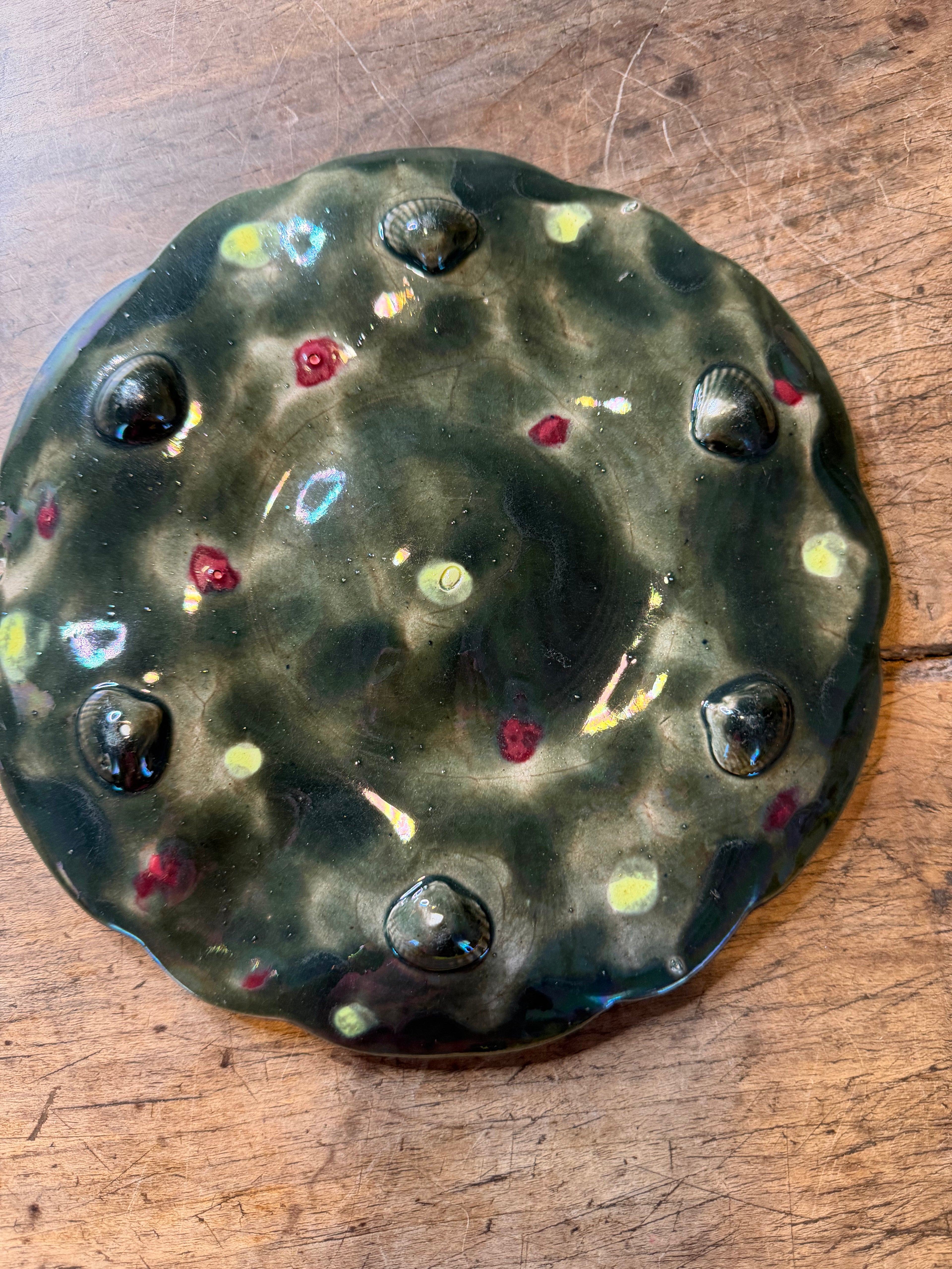 Vintage French Oyster Plate – Olive Green with Red & Yellow Accents, 8.75 Inches
