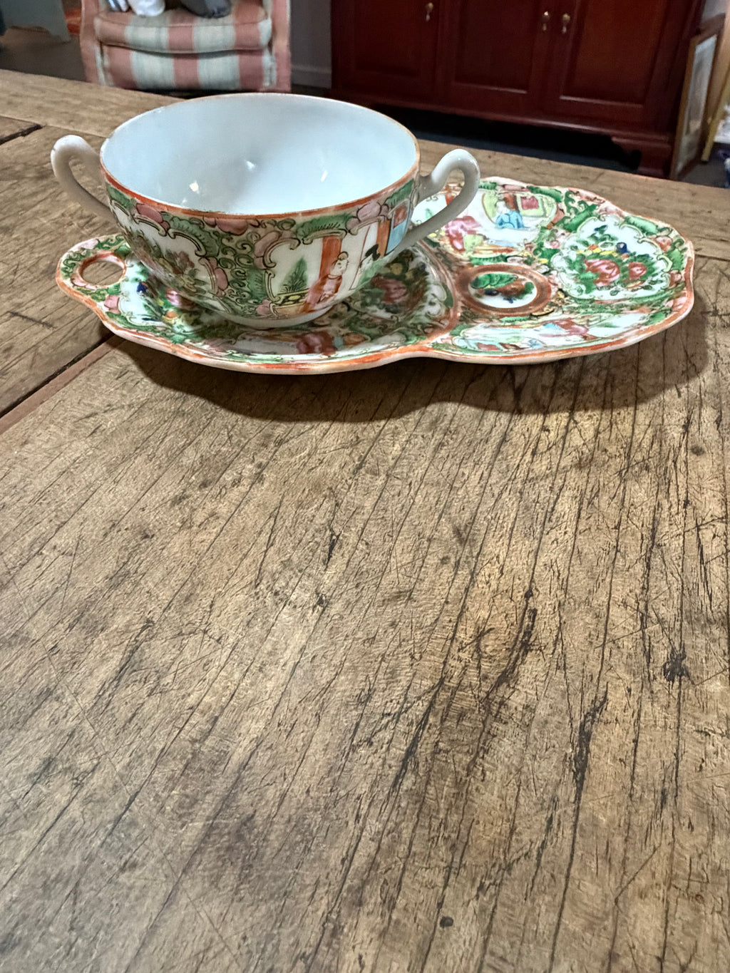 Antique Rose Medallion Scalloped Snack Plate with Double-Handled Cup