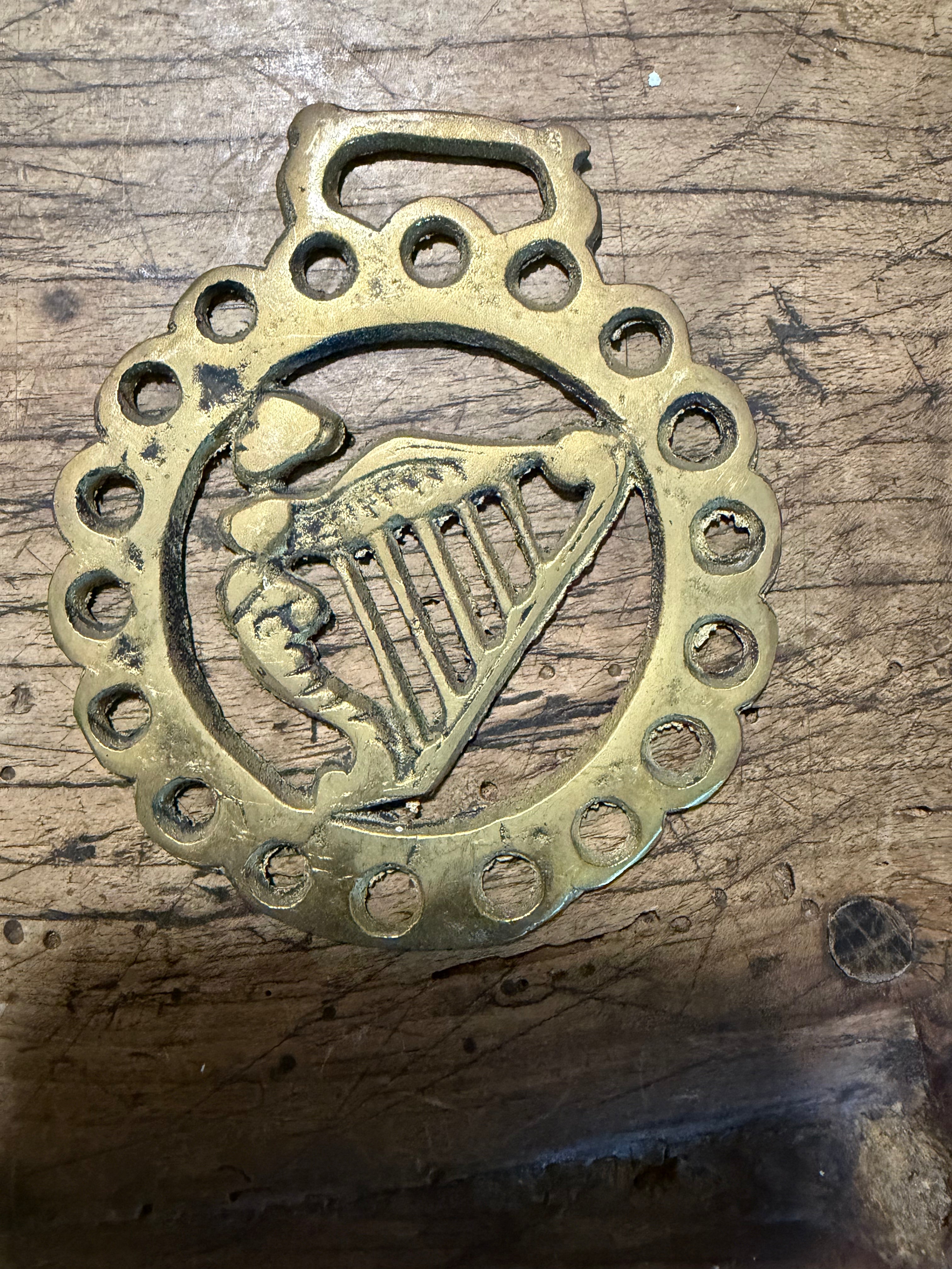 Brass Horse Brass with Harp Motif and Pierced Border