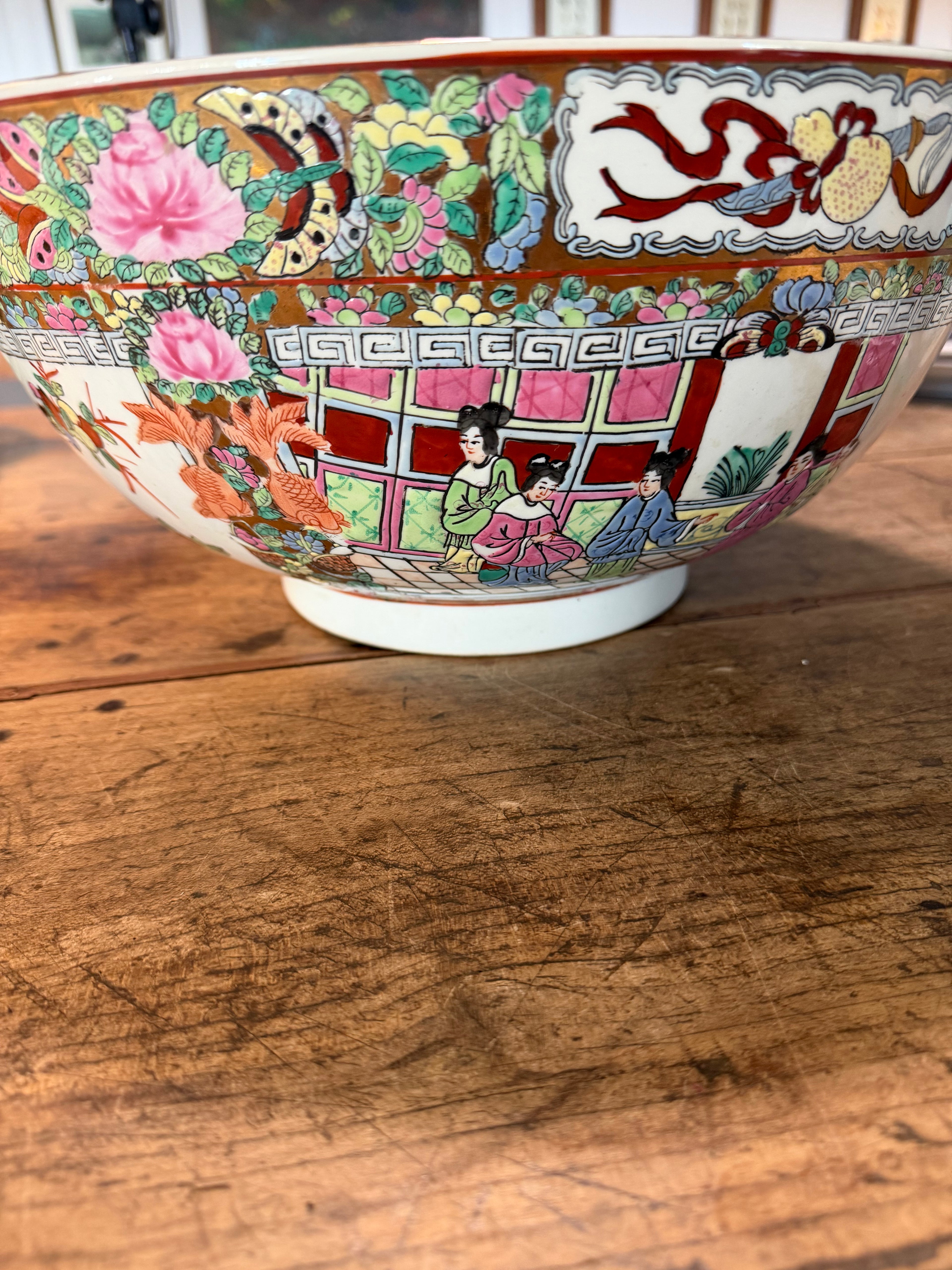 Vintage Rose Medallion Punch Bowl – 13.5 Inches