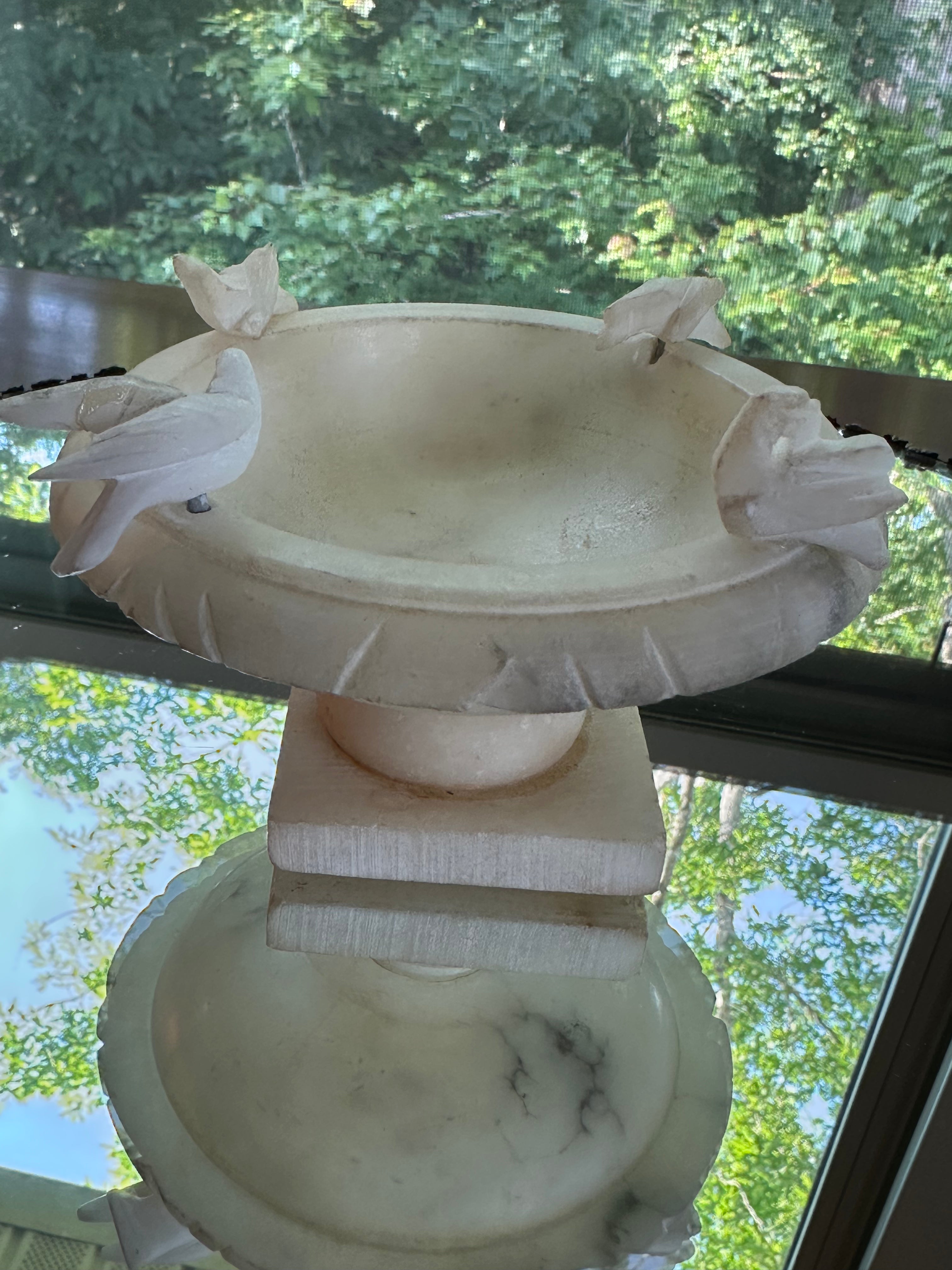 9" Alabaster Bird Bath with 4 birds