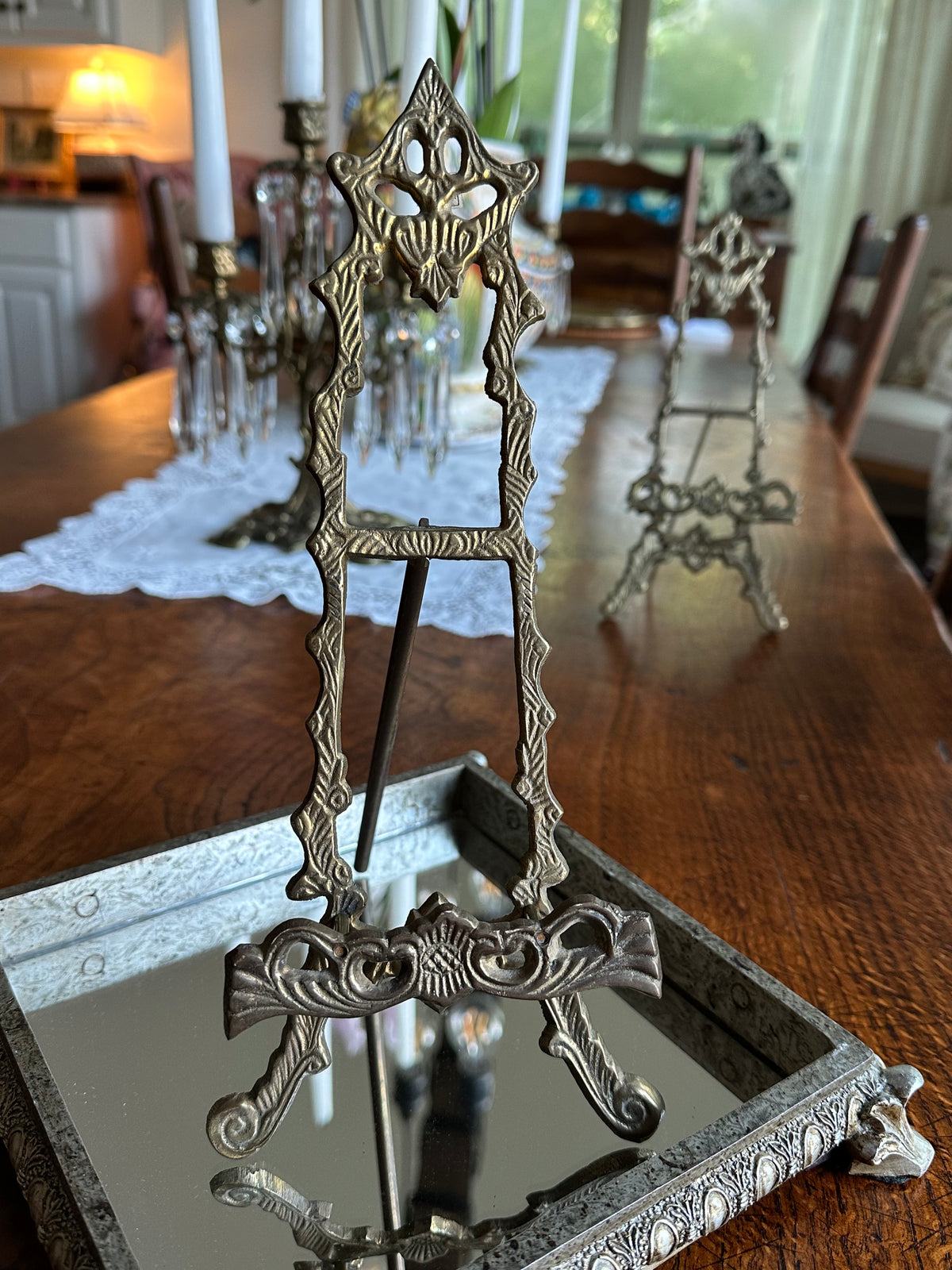 Vintage Ornate Brass Display Easel | French Style Tabletop Plate & Frame Stand | 11 Inch Decorative Easel