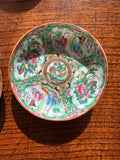 Pair of Antique Rose Medallion Plates – Hand-Painted Chinese Porcelain